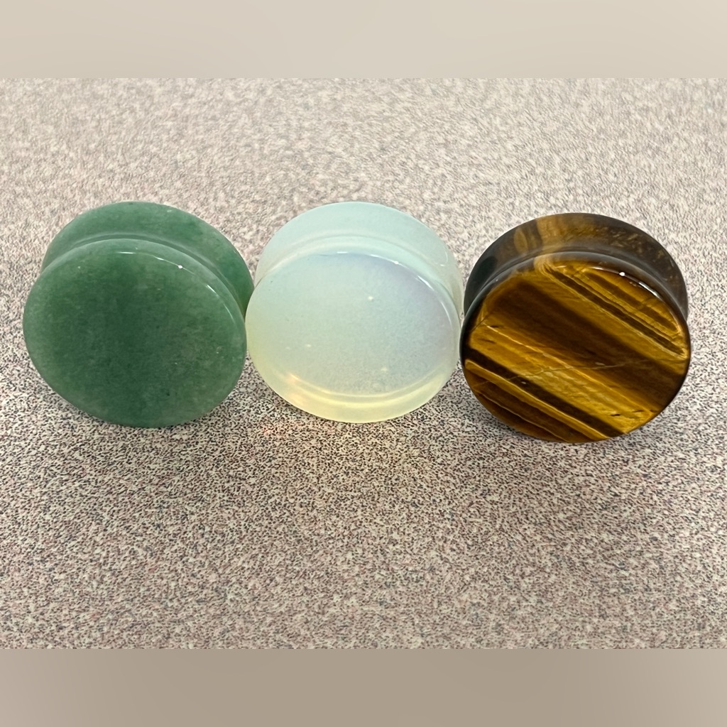 Lot Of 3 Earlobe Plugs One Inch In Diameter